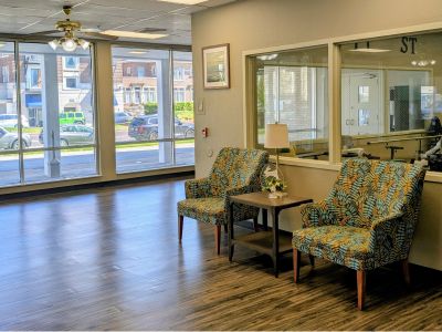 Delhaven Manor Photo